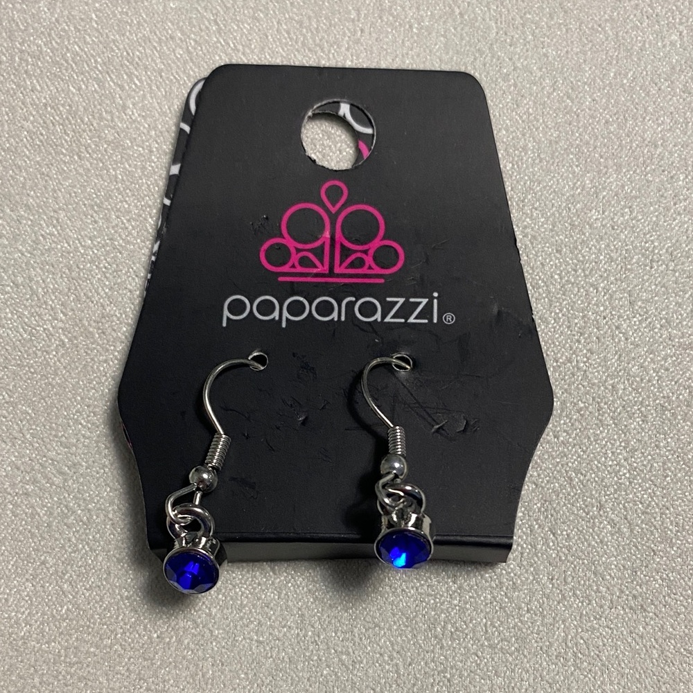 Paparazzi Dazzling Sapphire Earrings